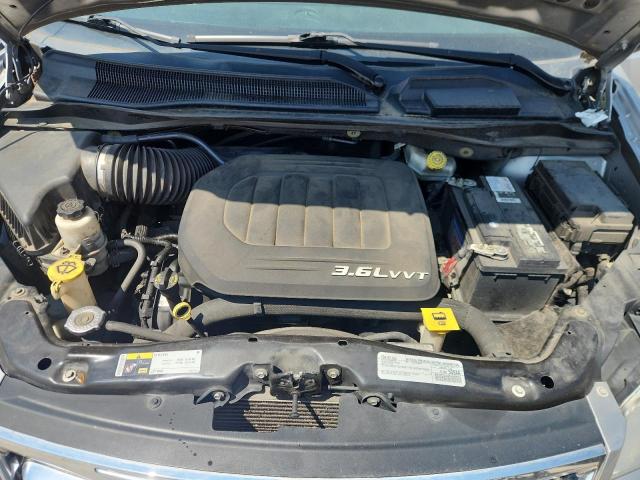 Photo 12 from auction – 2016 CHRYSLER TOWN & COU with VIN 2C4RC1BG2GR206855