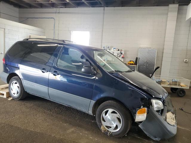 Photo 4 from auction – 2001 TOYOTA SIENNA LE with VIN 4T3ZF13C81U381935