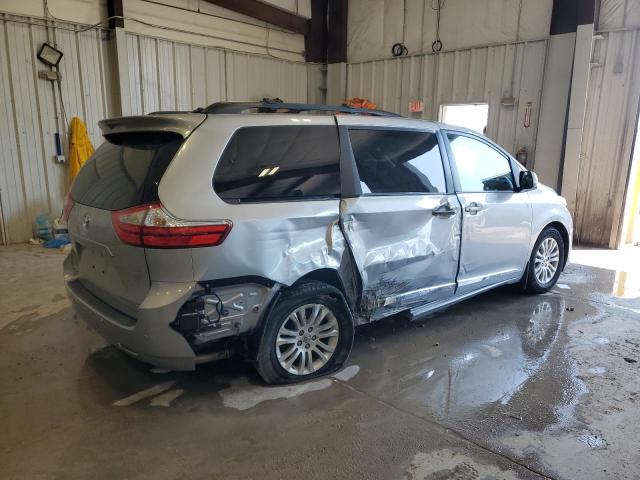 Photo 3 from auction – 2015 TOYOTA SIENNA XLE with VIN 5TDYK3DC6FS685520