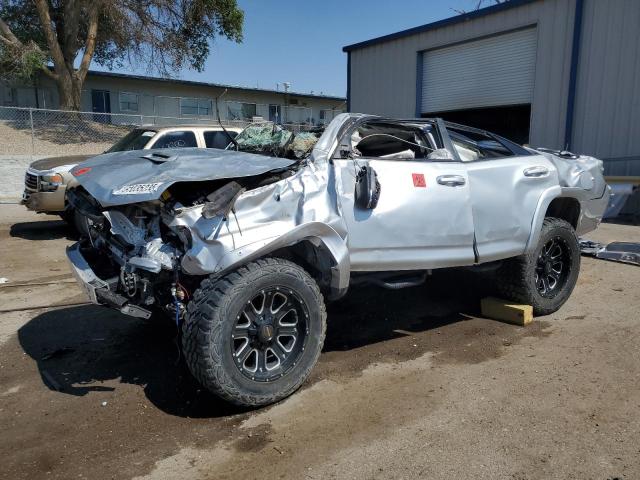 TOYOTA 4RUNNER SR 2019 with VIN JTEBU5JR6K5722937 - Photo from auction
