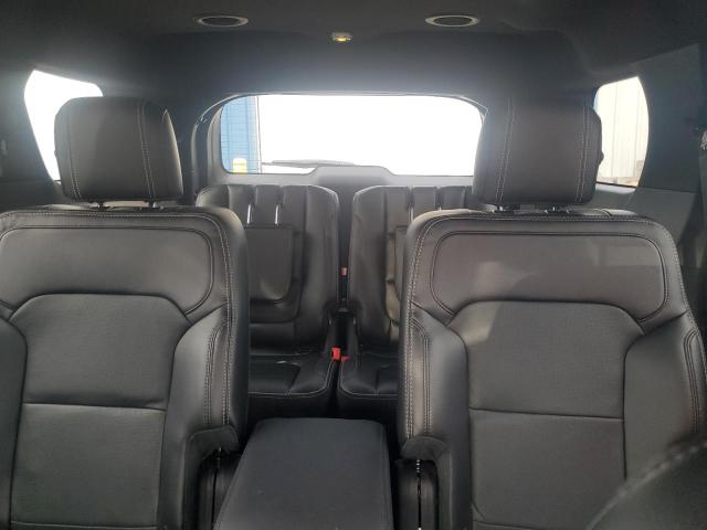 Photo 10 from auction – 2017 FORD EXPLORER L with VIN 1FM5K8F89HGD72687