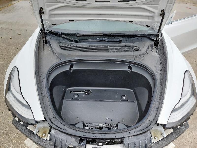 Photo 11 from auction – 2020 TESLA MODEL 3 with VIN 5YJ3E1EB7LF637004