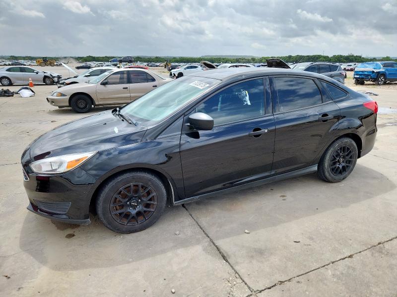 FORD FOCUS S 2018 مع رقم تعريف المركبة 1FADP3E24JL302230 - صورة من المزاد