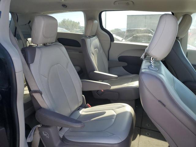 Photo 11 from auction – 2017 CHRYSLER PACIFICA T with VIN 2C4RC1BG9HR527020