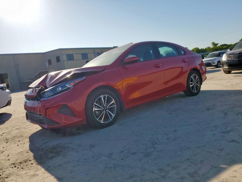 KIA FORTE LX 2023 with VIN 3KPF24AD8PE675982 - Photo from auction