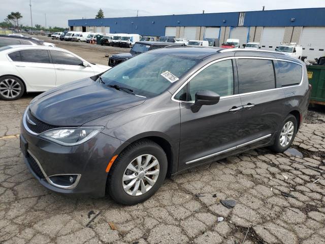 CHRYSLER PACIFICA T 2019 with VIN 2C4RC1BG1KR680949 - Photo from auction