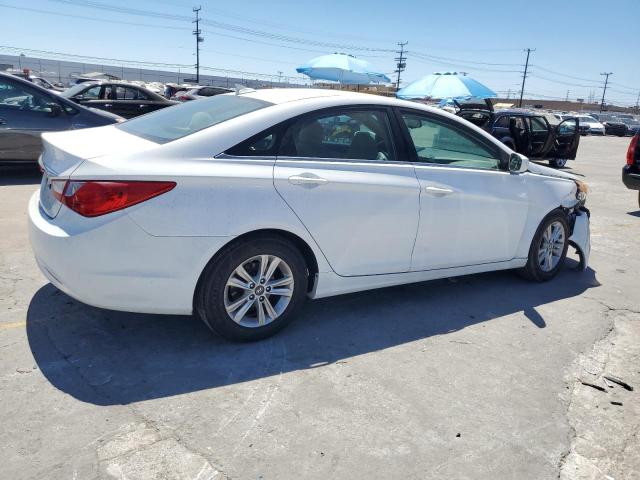 Photo 3 from auction – 2013 HYUNDAI SONATA GLS with VIN 5NPEB4AC3DH736021
