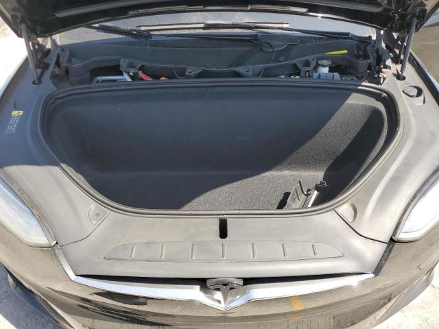 Photo 11 from auction – 2018 TESLA MODEL X with VIN 5YJXCDE47JF081218