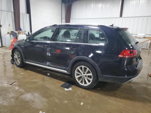 Photo 2 from auction – 2017 VOLKSWAGEN GOLF ALLTR with VIN 3VWM17AUXHM520477