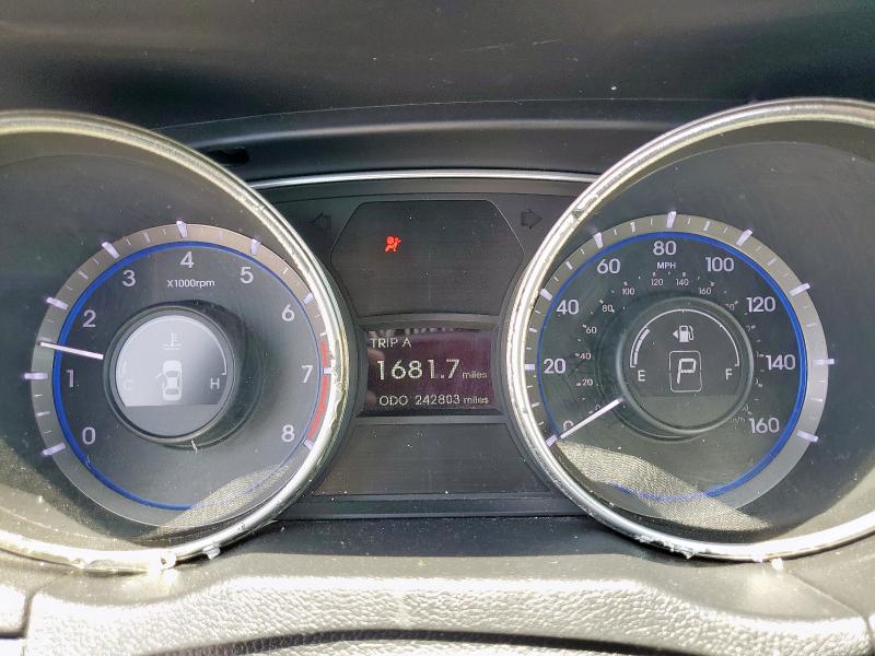 Photo 9 from auction – 2011 HYUNDAI SONATA GLS with VIN 5NPEB4AC7BH113255