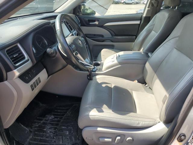 Photo 7 from auction – 2017 TOYOTA HIGHLANDER with VIN 5TDJZRFH7HS473737