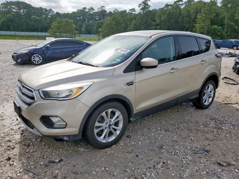 FORD ESCAPE SE 2017 with VIN 1FMCU0G99HUA32130 - Photo from auction