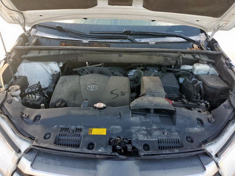 Photo 12 from auction – 2019 TOYOTA HIGHLANDER with VIN 5TDKZRFH6KS557561