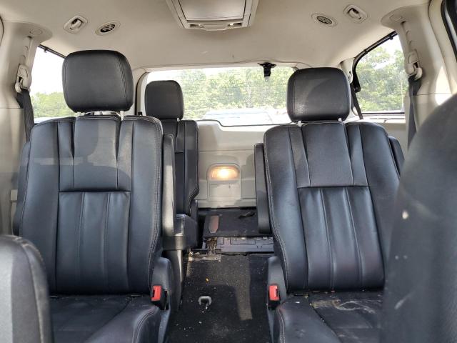 Photo 10 from auction – 2016 CHRYSLER TOWN & COU with VIN 2C4RC1BG7GR166434