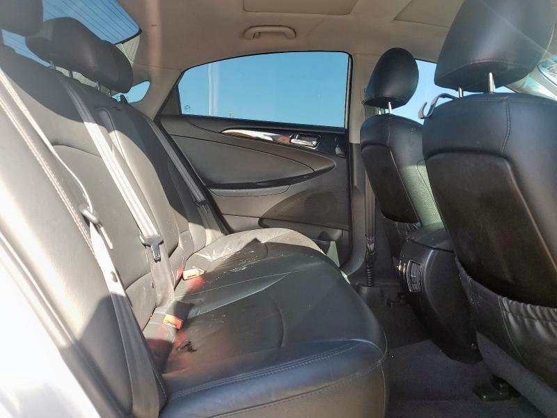 Photo 10 from auction – 2012 HYUNDAI SONATA SE with VIN 5NPEC4AC5CH473297