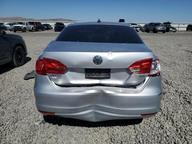 Photo 6 from auction – 2011 VOLKSWAGEN JETTA TDI with VIN 3VWLL7AJ6BM044604