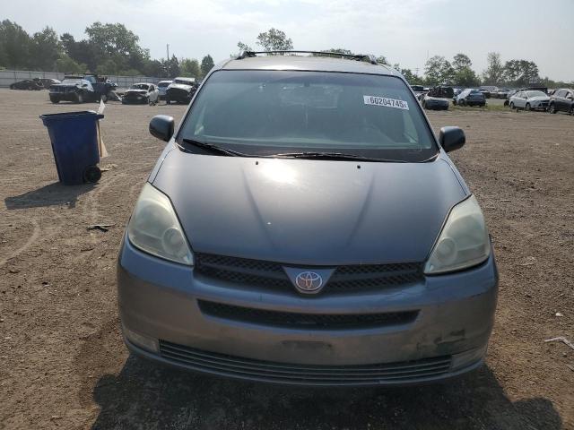 Photo 5 from auction – 2004 TOYOTA SIENNA XLE with VIN 5TDZA22C24S095820