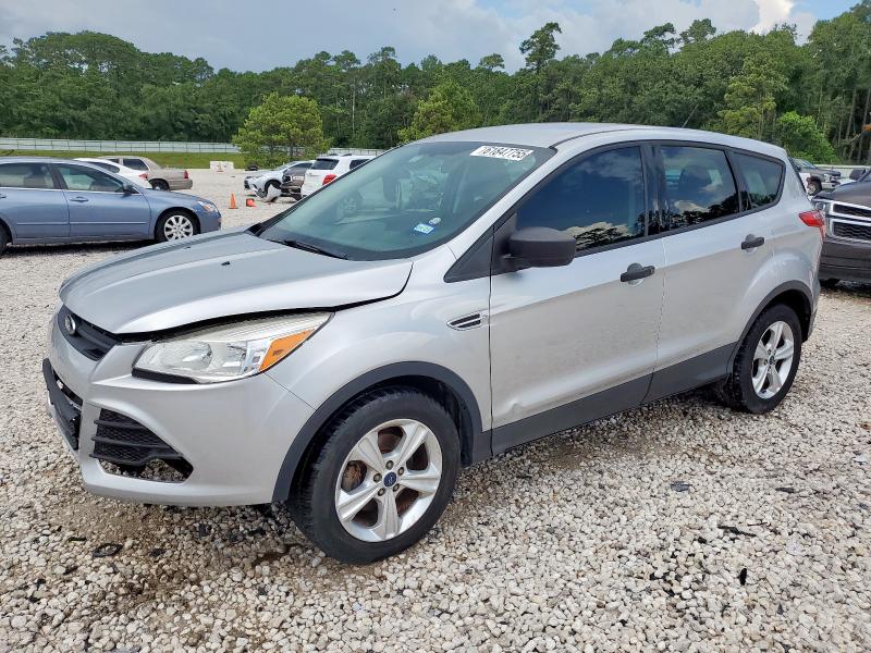 FORD ESCAPE S 2015 with VIN 1FMCU0F72FUB39551 - Photo from auction