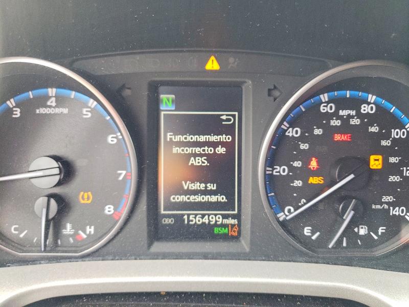 Photo 9 from auction – 2018 TOYOTA RAV4 with VIN 2T3RFREV4JW812817