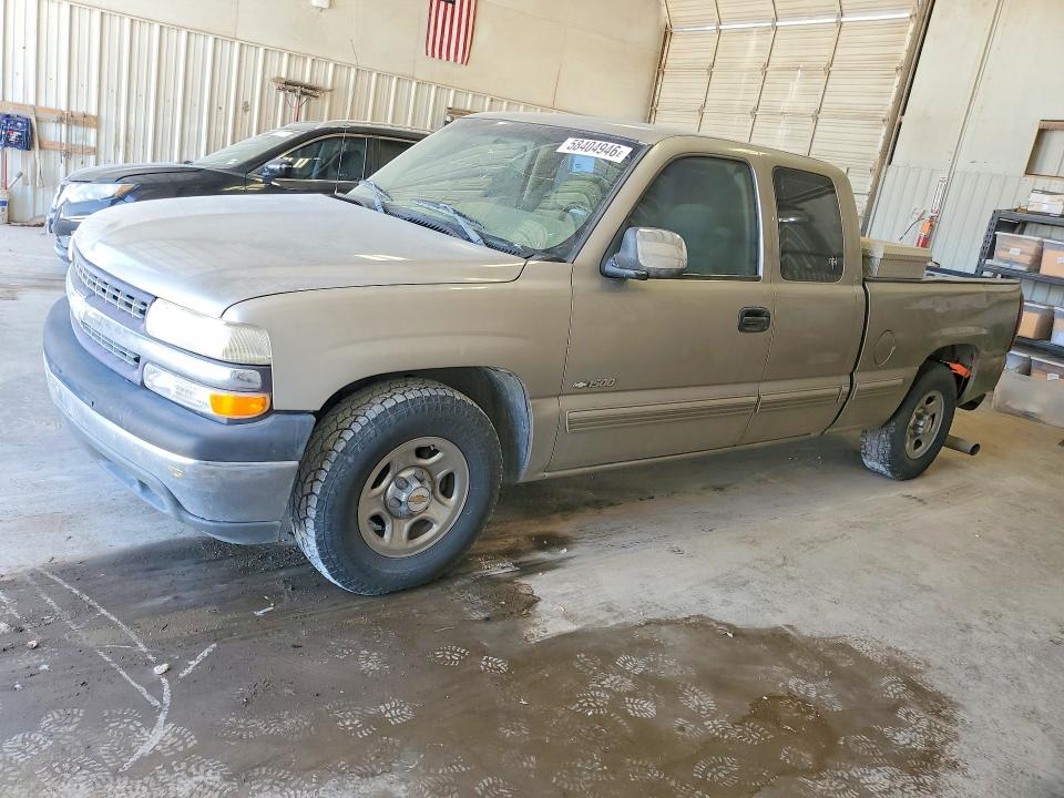 CHEVROLET SILVERADO 2002 with VIN 2GCEC19V821377331 - Photo from auction