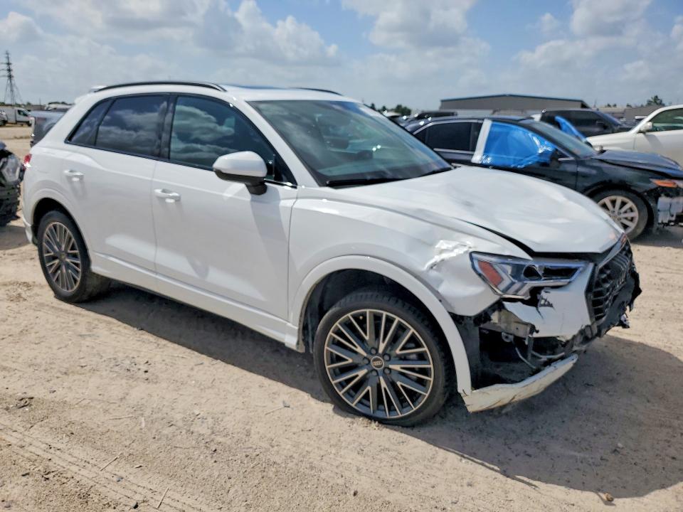 Photo 4 from auction – 2024 AUDI Q3 with VIN WA1AUCF32R1085274