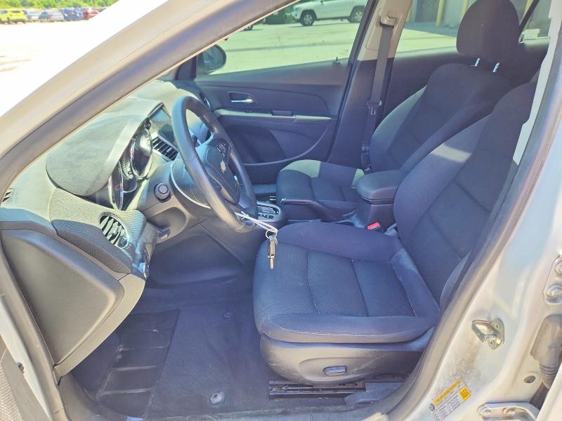 Photo 7 from auction – 2015 CHEVROLET CRUZE with VIN 1G1PC5SB0F7151396