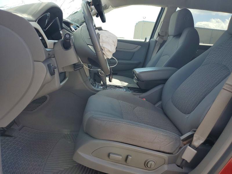 Photo 7 from auction – 2017 CHEVROLET TRAVERSE with VIN 1GNKRGKD5HJ130473