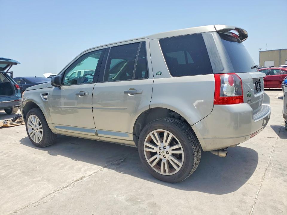 Photo 2 from auction – 2010 LAND ROVER LR2 with VIN SALFT2BN0AH172627