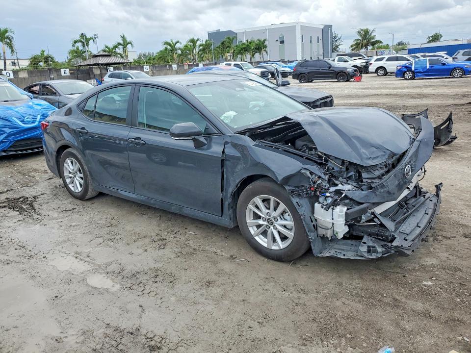 Photo 4 from auction – 2026 TOYOTA CAMRY with VIN 4T1DAACK3TU676419