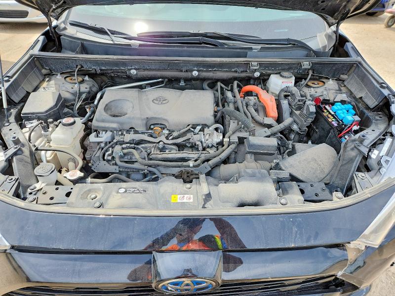 Photo 12 from auction – 2022 TOYOTA RAV4 with VIN 2T34WRFV5NW132374