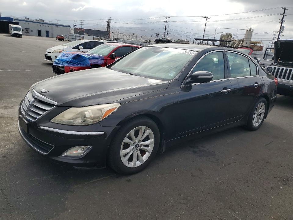 HYUNDAI GENESIS 2013 with VIN KMHGC4DD1DU246169 - Photo from auction