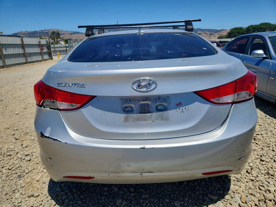Photo 6 from auction – 2013 HYUNDAI ELANTRA with VIN 5NPDH4AE2DH225430