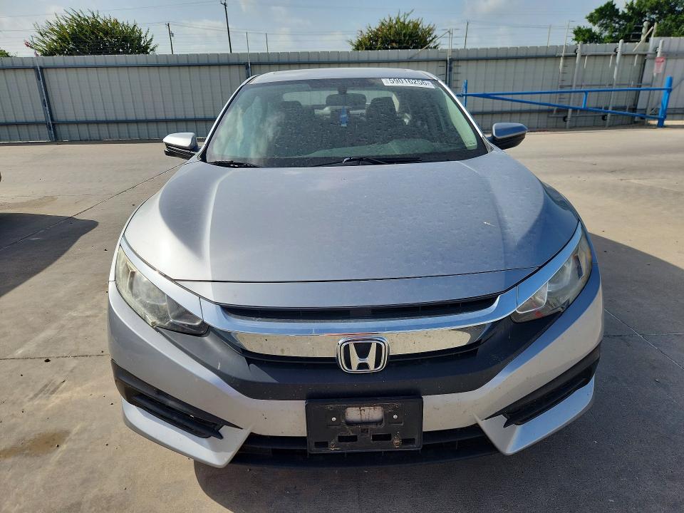 Photo 5 from auction – 2018 HONDA CIVIC with VIN 2HGFC2F74JH605011