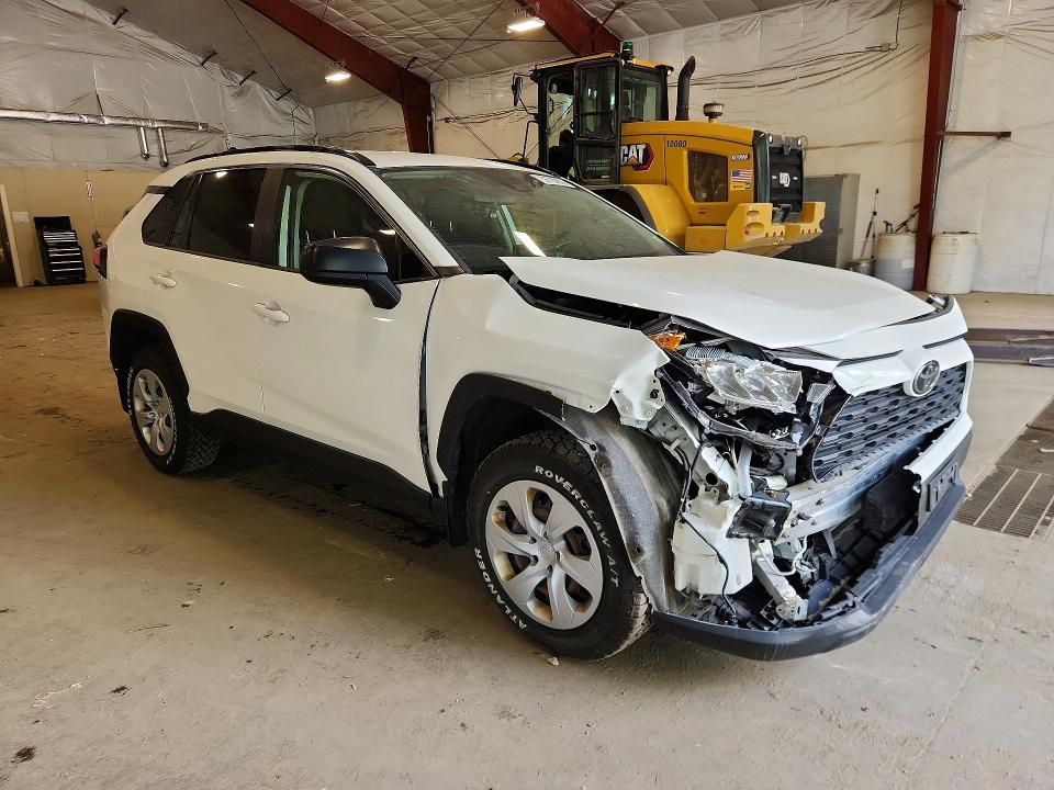 Photo 4 from auction – 2019 TOYOTA RAV4 with VIN JTMF1RFV4KD044349
