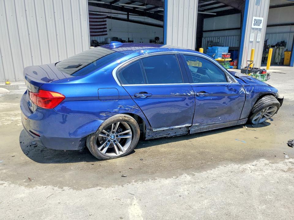 Photo 3 from auction – 2017 BMW 330 with VIN WBA8B9G56HNU51531
