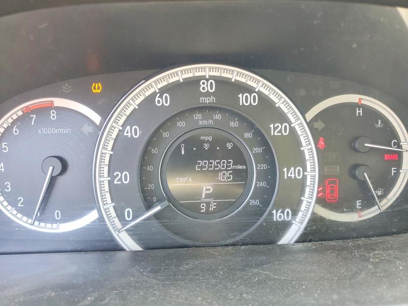 Photo 9 from auction – 2016 HONDA ACCORD with VIN 1HGCR2F80GA003434