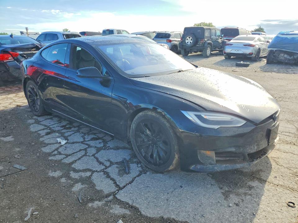 Photo 4 from auction – 2017 TESLA MODEL S with VIN 5YJSA1E29HF207294