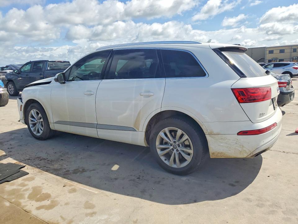 Foto 2 de la subasta – 2019 AUDI Q7 con VIN WA1LAAF70KD042968