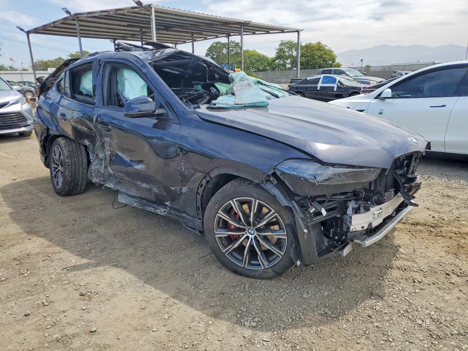 Foto 4 de la subasta – 2026 BMW X6 con VIN 5UX33EX04T9253358