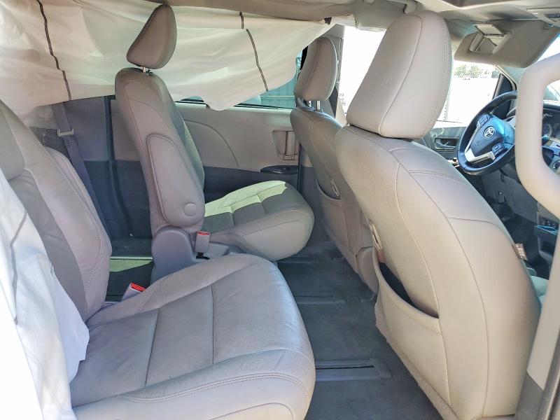 Photo 11 from auction – 2017 TOYOTA SIENNA with VIN 5TDDZ3DC8HS176140