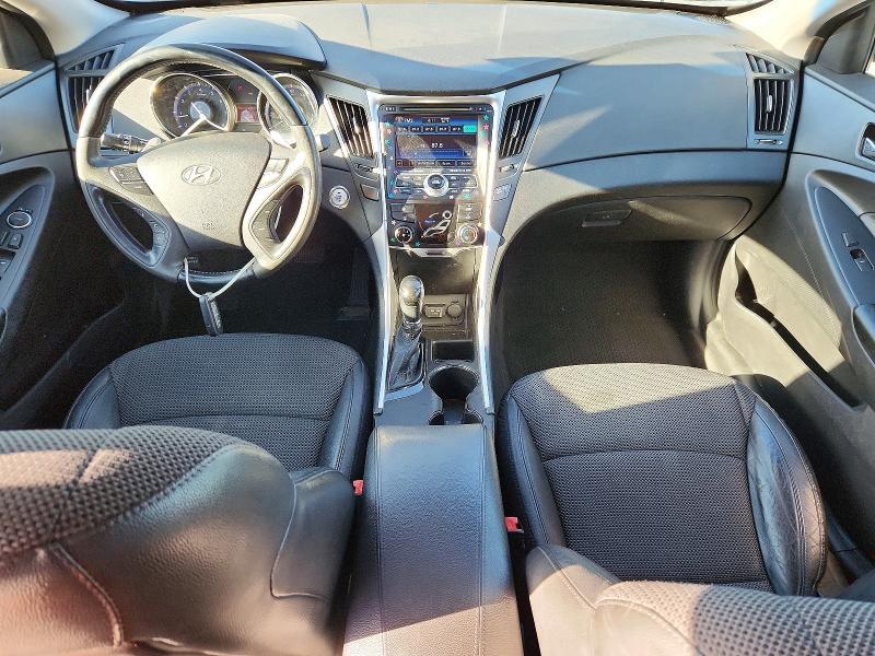 Photo 8 from auction – 2012 HYUNDAI SONATA with VIN 5NPEC4AC1CH399831