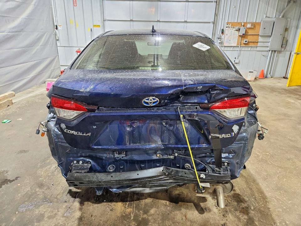 Photo 6 from auction – 2022 TOYOTA COROLLA with VIN JTDEAMDE3NJ056189