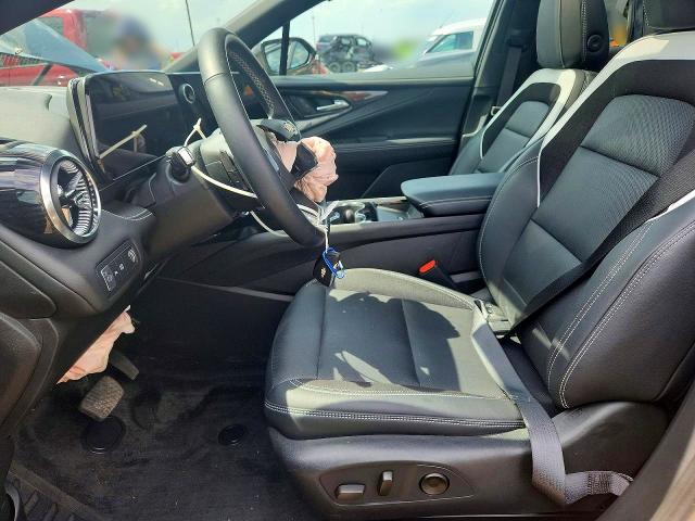 Photo 7 from auction – 2024 CHEVROLET BLAZER with VIN 3GNKDBRJ0RS224256