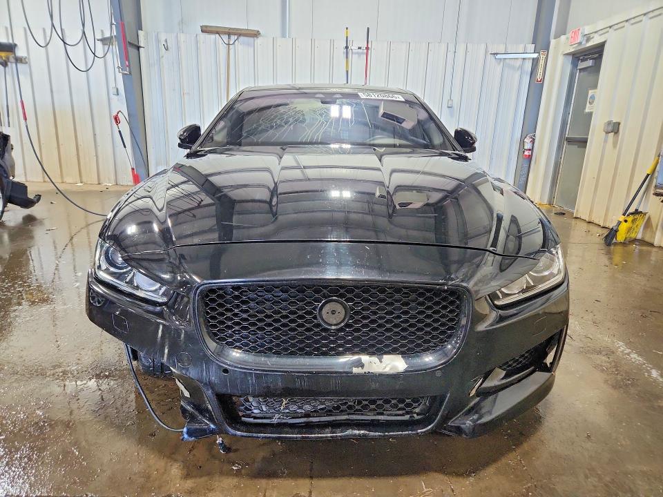 Photo 5 from auction – 2019 JAGUAR XE with VIN SAJAG4FVXKCP48901