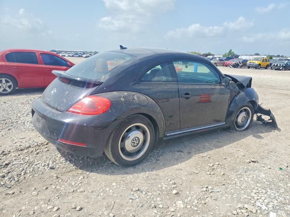 Photo 3 from auction – 2016 VOLKSWAGEN BEETLE with VIN 3VWF17AT2GM634729