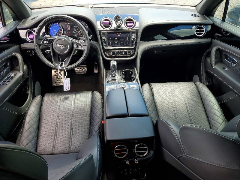 Photo 8 from auction – 2019 BENTLEY BENTAYGA with VIN SJAAM2ZV8KC025637