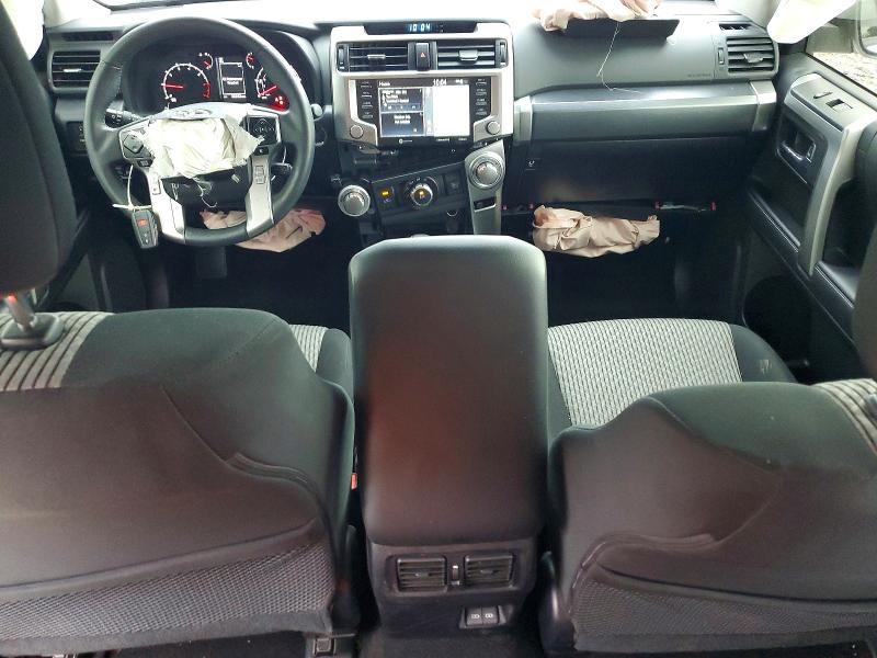 Photo 8 from auction – 2023 TOYOTA 4RUNNER with VIN JTEMU5JR0P6117550