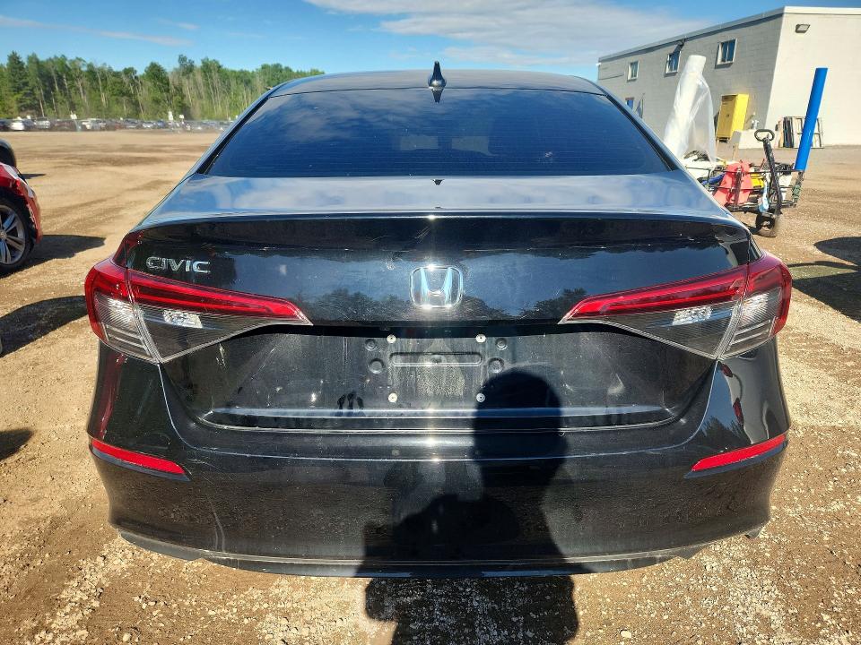 Photo 6 from auction – 2022 HONDA CIVIC with VIN 2HGFE2F28NH113232