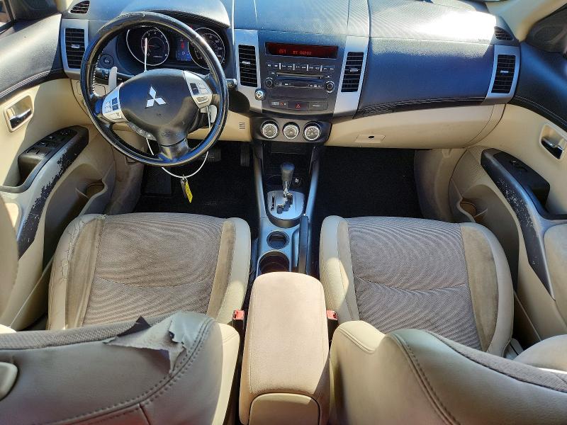 Photo 8 from auction – 2010 MITSUBISHI OUTLANDER with VIN JA4JS4AX8AZ015807