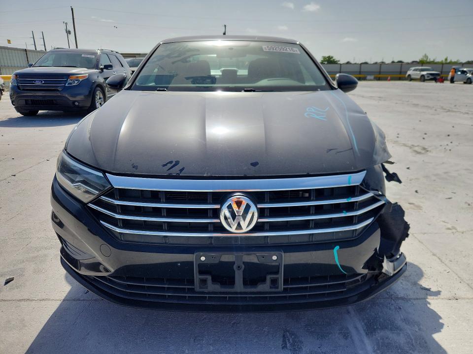 Photo 5 from auction – 2019 VOLKSWAGEN JETTA with VIN 3VWC57BU0KM070649